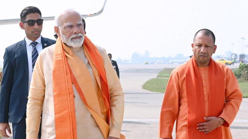 pm narendra modi and up cm yogi adityanath