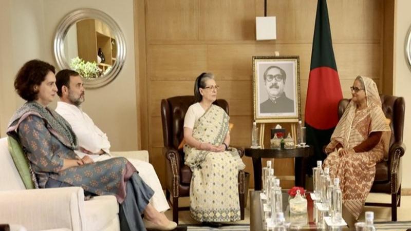  Rahul, Sonia and Priyanka Gandhi met Bangladesh Prime Minister Sheikh Hasina
