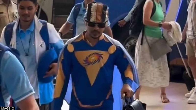 Mumbai Indians Batsman Ishan Kishan in Superman Looks