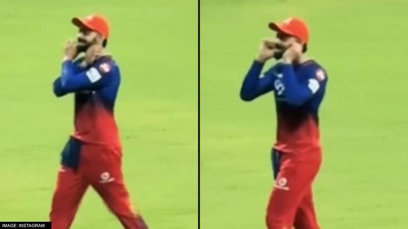 Virat Kohli Reaction After Fans Demand him to Bowling