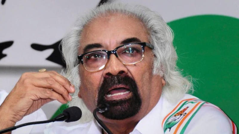 Sam Pitroda resigned