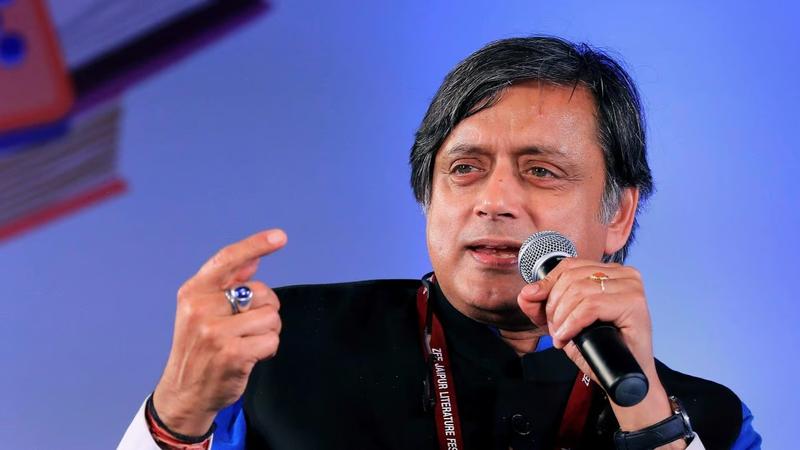 Shashi Tharoor assistant caught by customs