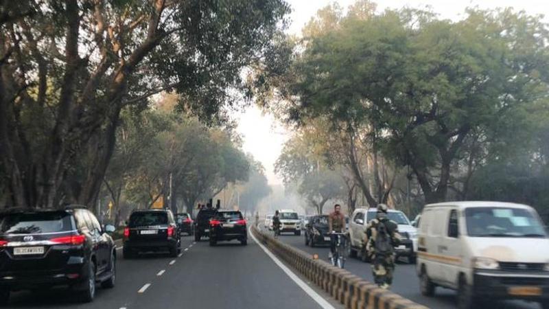 This picture of PM Modi’s convoy is a hammerblow to VVIP culture. Here's why