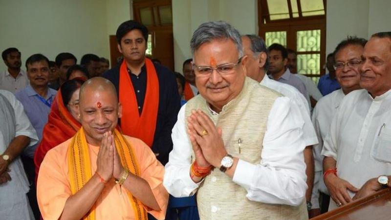 Chhattisgarh elections: CM Raman Singh touches Yogi Adityanath's feet and seeks blessings while filing nomination