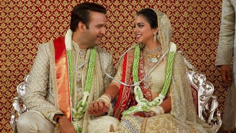 ITS OFFICIAL: Here are the first pictures of Isha Ambani and Anand Piramal as husband and wife