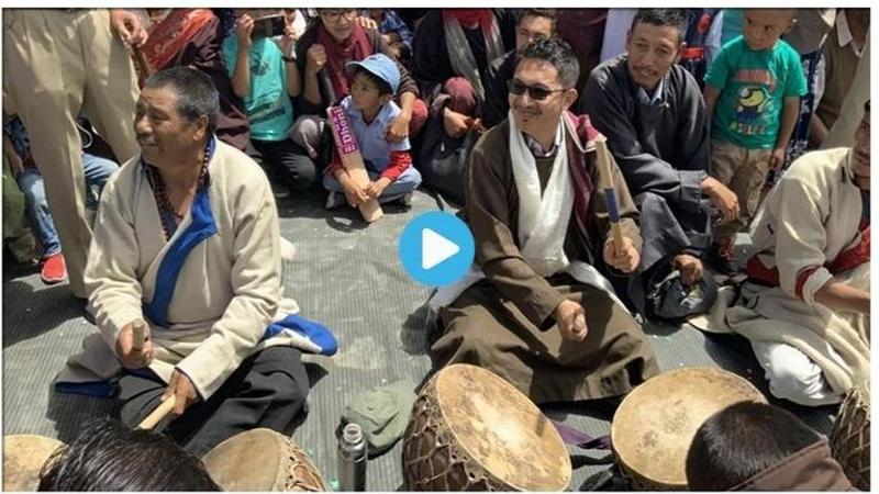 Independence Day: Multitalented Ladakh MP Jamyang Tsering Namgyal celebrates in Leh by playing traditional drums