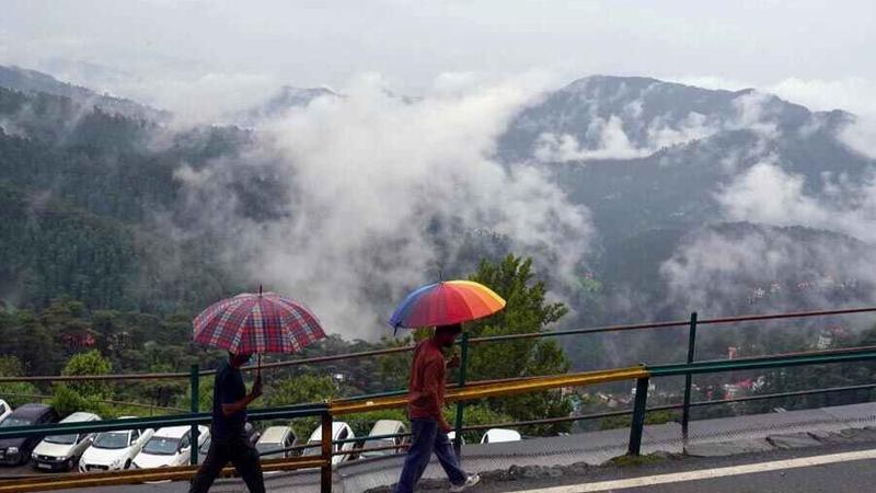 Light rain brings relief to Himachal