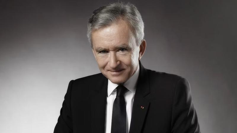 Bernard Arnault becomes the richest man