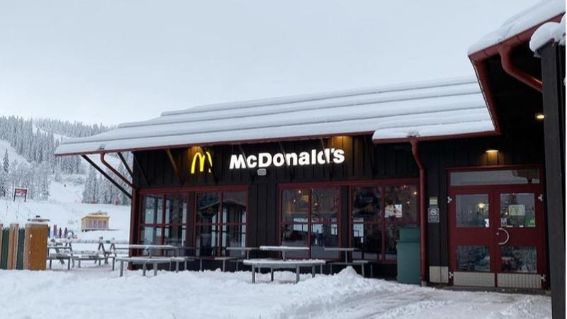 Unique Ski-Thru McDonald's from Sweden Goes Viral 
