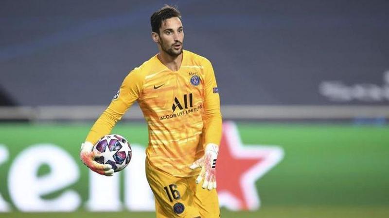 PSG goalkeeper Sergio Rico leaves the hospital after recovering from a head injury caused by a horse