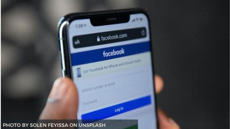 why did facebook ban australian news