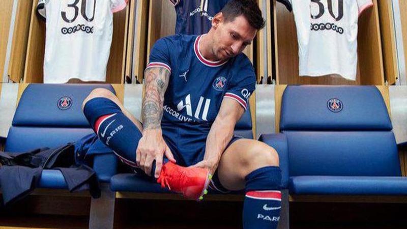 Lionel Messi PSG Debut