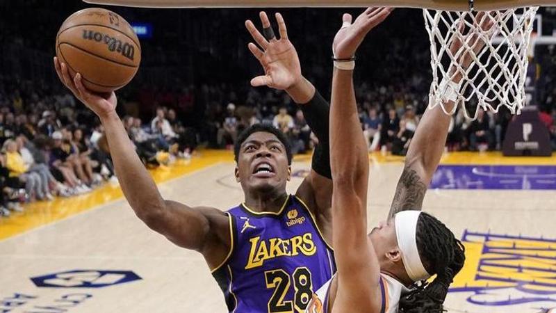 Lakers beat Suns to keep hopes alive of avoiding play-in