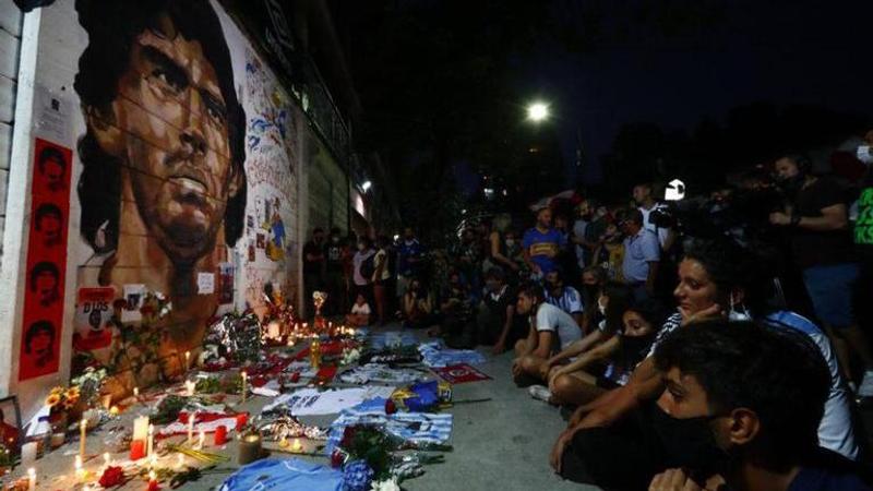 Minute's silence held as clubs pay respect to Diego Maradona