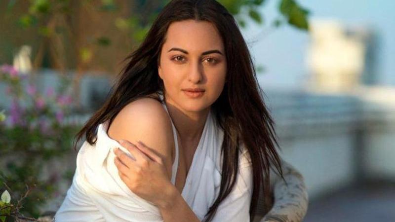 Sonakshi Sinha shares video while reflecting thoughts on women safety & online harassment