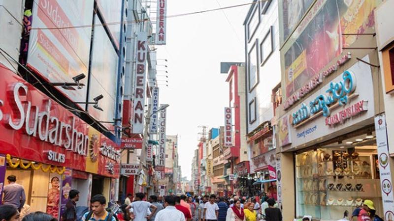 Good News For Bangaloreans: Shops, Hotels To Remain Open Till 1 AM