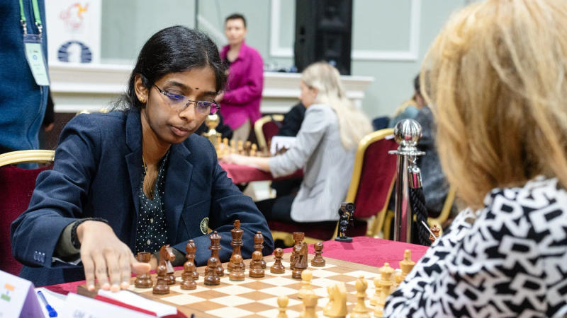 Vaishali crushes Stefanova to take sole lead