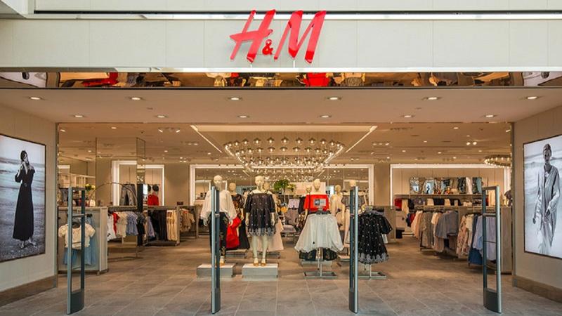 Fashion giant H&M apologises, pulls ad over claims it 'sexualised' children 