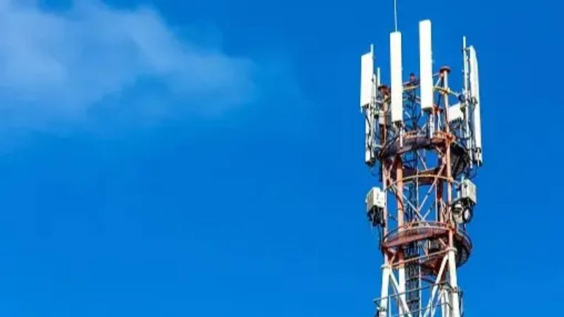 50 Meter mobile tower stolen in UP