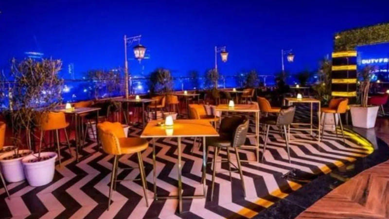 Best roof top places in Noida for New Year's eve