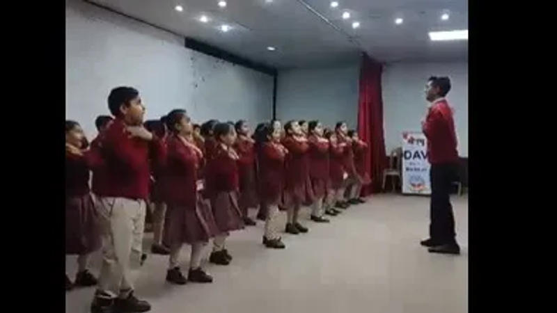 School Kids dancing to 'Jai Siya Ram' win hearts on internet