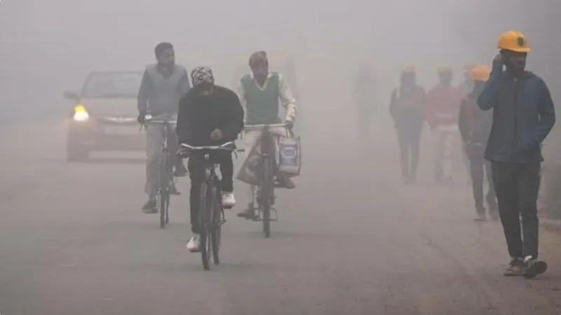 Dense fog in North India