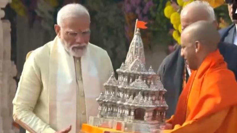 Yogi gifts Modi silver replica of Ram Mandir
