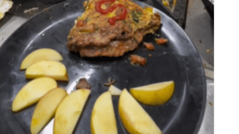 Street Vendor's Creative 'Apple Omelette' Stirs Online Debate