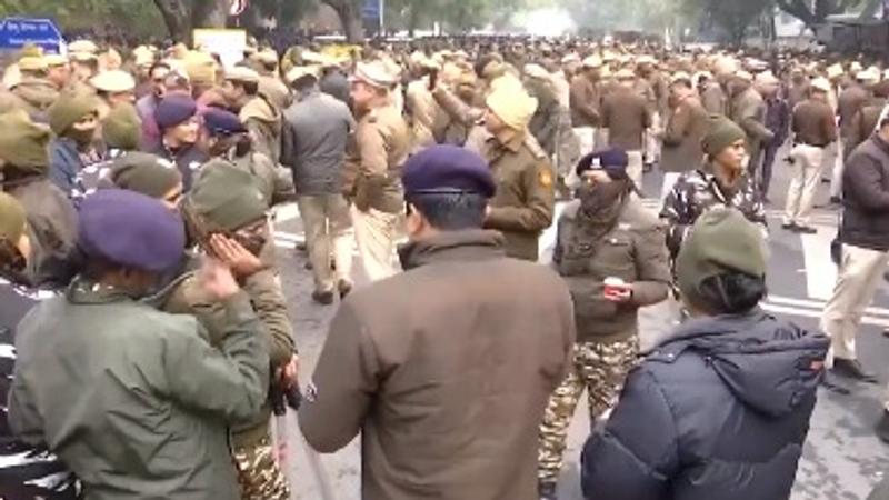 Delhi Police On Alert, Tight Security In Place, Traffic Diverted Ahead of AAP, BJP Protests