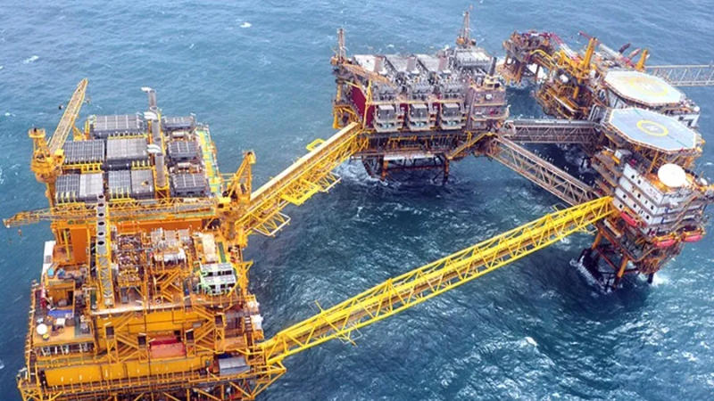 Remarkable Step Pm Narendra Modi Praises Ongc Deep Sea Project In Krishna Godavari Basin