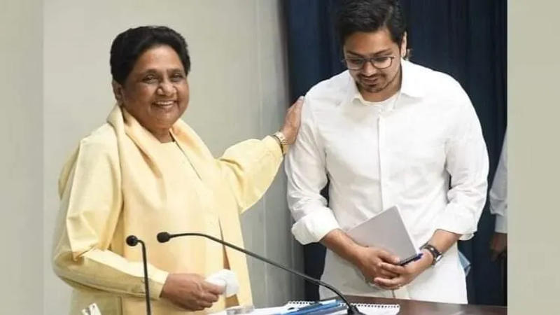 BSP chief Mayawati with nephew Akash Anand