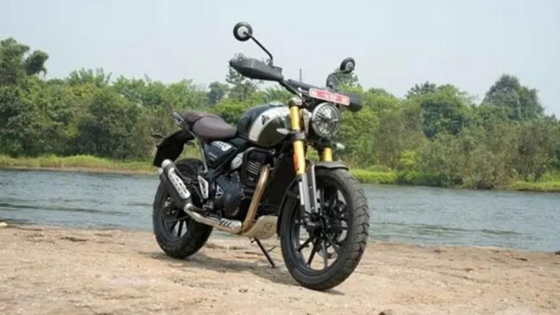 Triumph Speed 400 and Scrambler 400 X