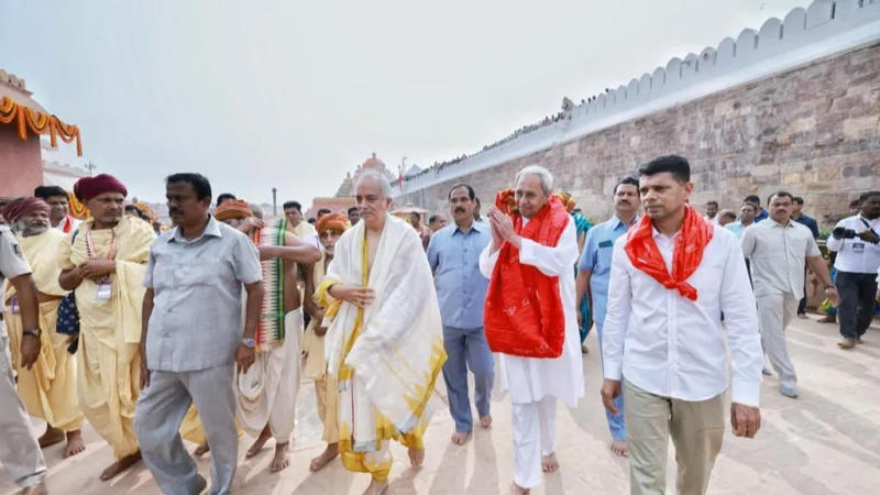 CM Naveen Patnaik inaugurates Jagannath temple heritage corridor.
