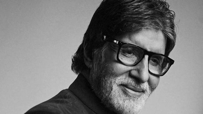 Amitabh Bachchan's pic from KBC set with safety gears, says 'be safe & be in protection'