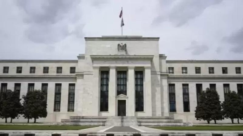 US Fed Keeps Key Lending Rate Unchanged, 1 Cut Possible in 2024 