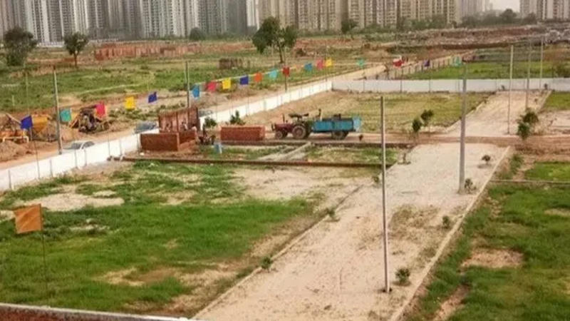 Noida & Greater Noida landowners cautioned: delayed construction may lead to allotment cancellation