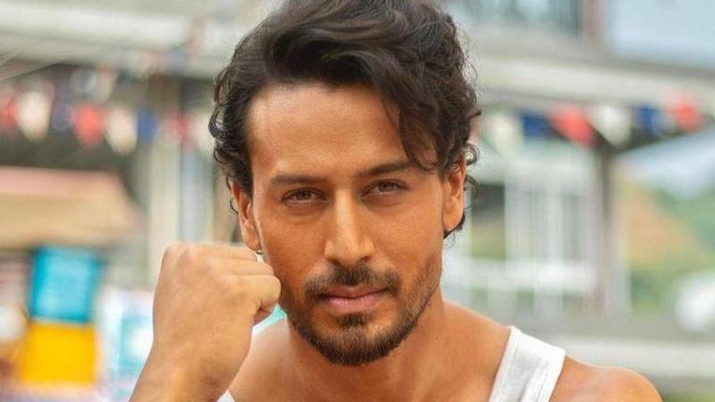 Tiger Shroff takes action a notch higher with 10-feet-high kick, leaves fans amazed