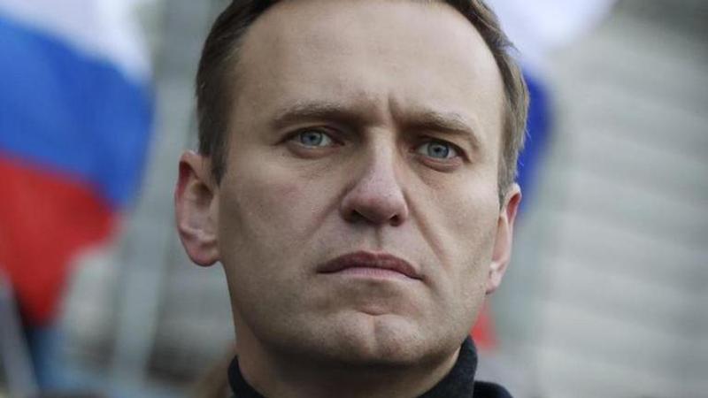 EU condemns Navalny poisoning, demands probe