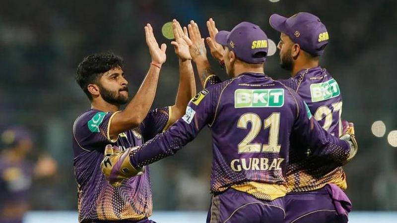 RCB vs KKR live score of ipl match ball to ball updates ipl live score of kolkata vs bangalore