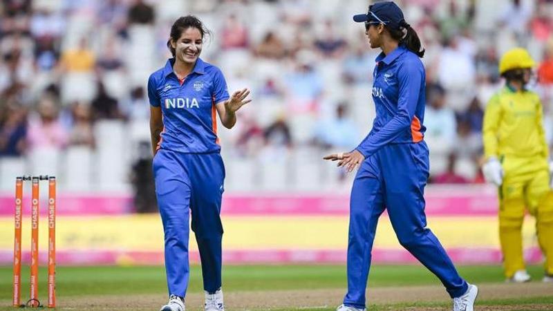 Renuka Thakur four wicket spell