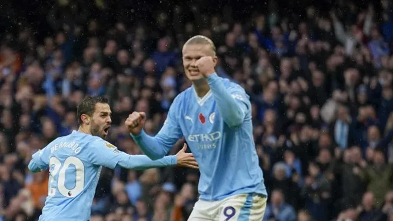 Manchester City back on top of Premier League