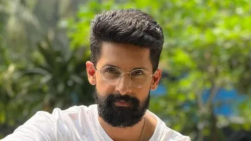 Ravi Dubey