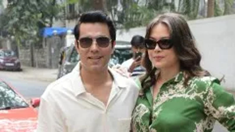 Randeep Hooda,  Lin Laishram