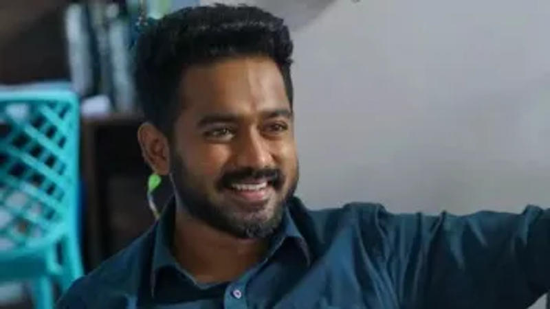 Asif Ali