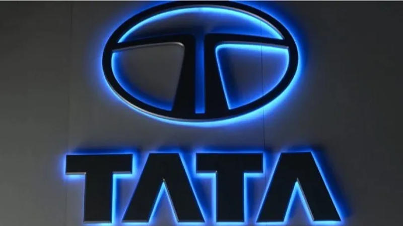 Tata Motors Shares Rally After Commercial Vehicle Price Hike Announcement Amid EV Expansion