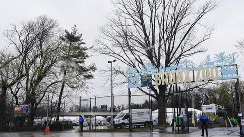 Bronx Zoo, NYC aquarium to open July 24 after virus shutdown