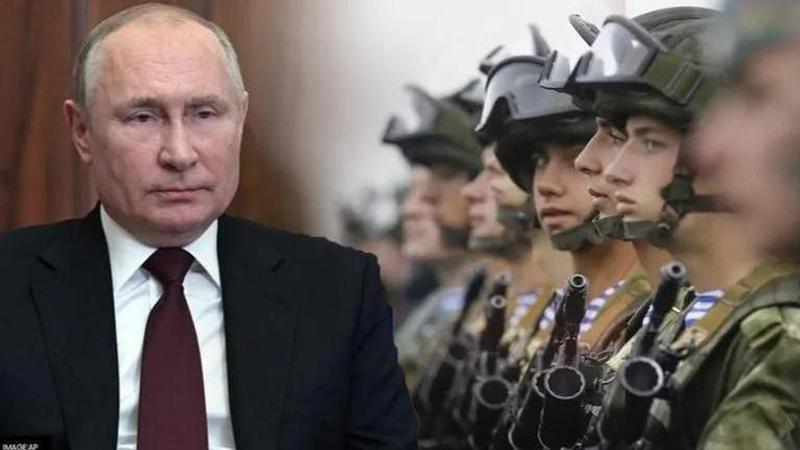 Putin and Troops