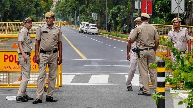 Delhi shooting incidents Police orders search of hotel to nab criminals