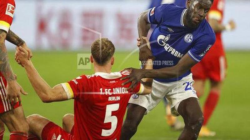 Schalke climb off bottom of Bundesliga table with 1-1 draw against Union Berlin