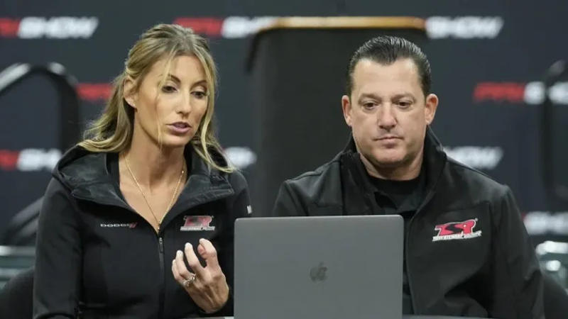 Leah Pruett, Tony Stewart